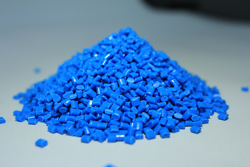 想要PC＋ABS合金料的價(jià)格？中新華美十分鐘給你出！