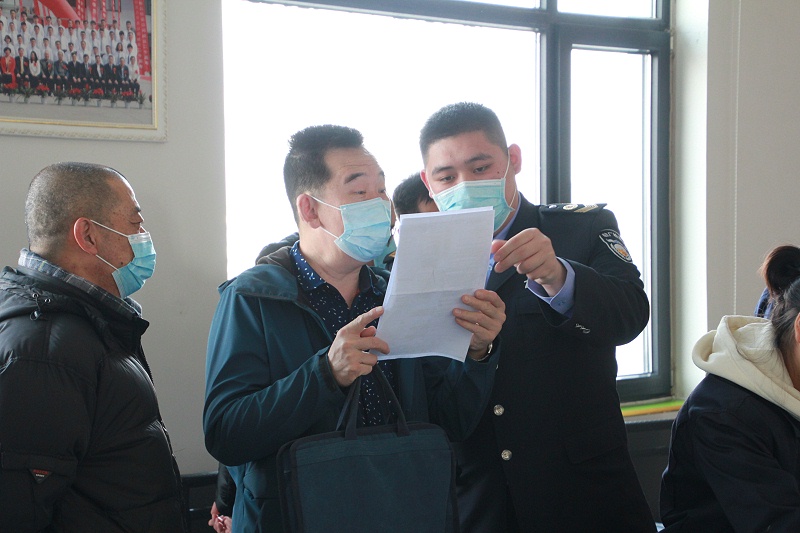 青島市防疫指揮部領導蒞臨青島中新華美督導檢查疫情防控工作