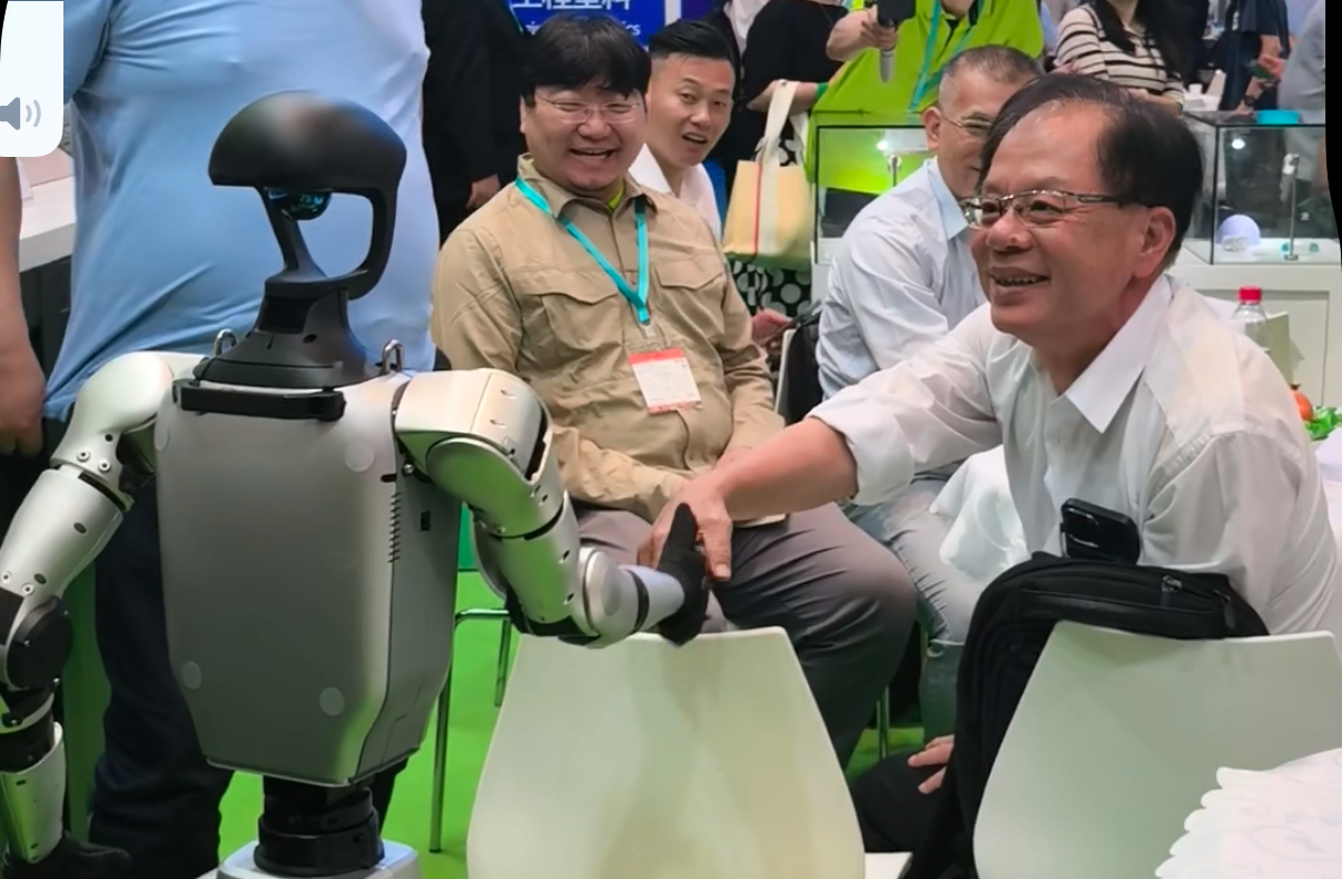 LEADERS, FAMOUS COMPANIES, ORDERS CAME TOGETHER！ Zhongxin Huamei "Attracted Customers" and "Stand Out" at CHINAPLAS2025